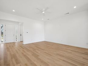 1633 E Tucker Street , Fort Worth Texas 76104