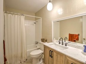 2810  Landershire Lane , Garland Texas 75044