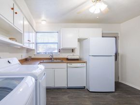 1723  Alhambra Street , Dallas Texas 75217