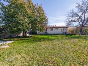 1723  Alhambra Street , Dallas Texas 75217