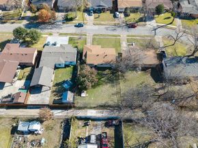 1723  Alhambra Street , Dallas Texas 75217