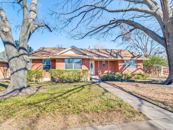1918  Patricia Lane , Garland Texas 75042