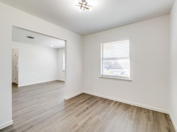 1918  Patricia Lane , Garland Texas 75042