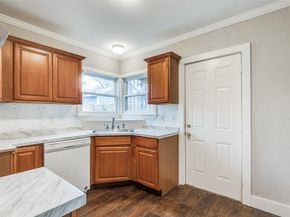 2629  Bowling Green Avenue , Dallas Texas 75216