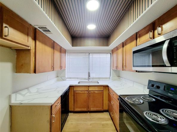 735  Arrowhead Circle , Garland Texas 75043