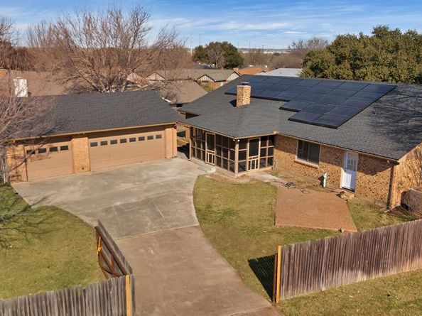 940  Western Trail , Keller Texas 76248