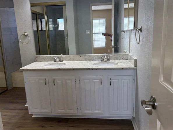 500  Button Willow Court , Irving Texas 75063