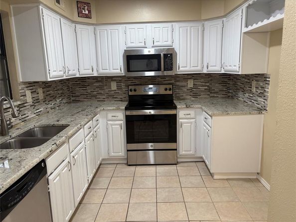 500  Button Willow Court , Irving Texas 75063