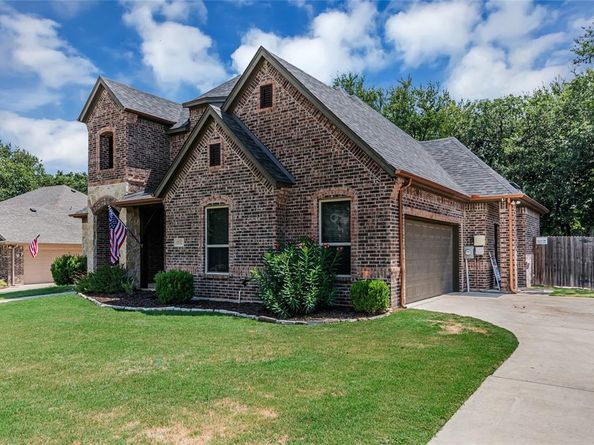 1532  Sea Breeze Lane , Azle Texas 76020
