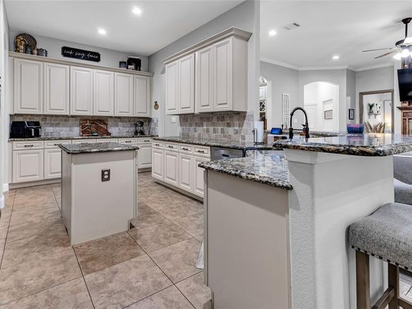 1532  Sea Breeze Lane , Azle Texas 76020