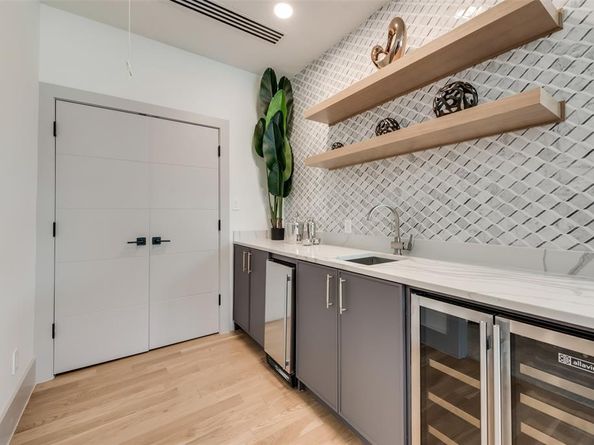 4528 W Amherst Avenue , Dallas Texas 75209