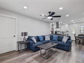 507  Parker Circle , Garland Texas 75040