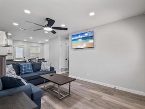 507  Parker Circle , Garland Texas 75040