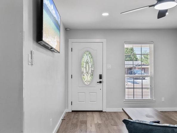 507  Parker Circle , Garland Texas 75040