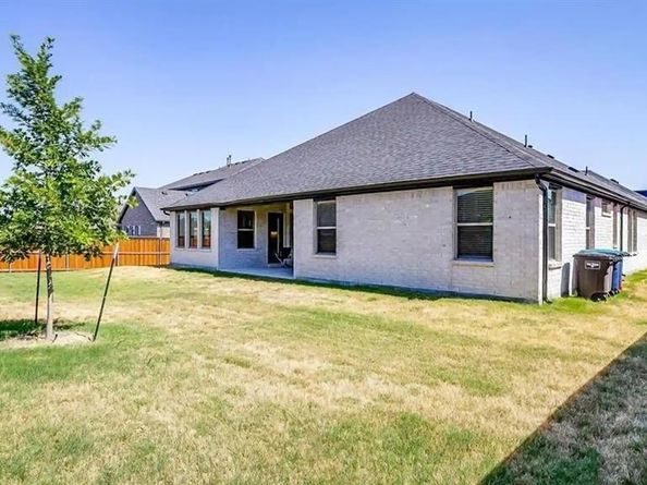 1632  Thunderbird Drive , Fort Worth Texas 76052