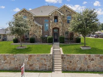 1015  Lombard Drive 