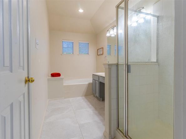 317  Rain Tree Drive , Sunnyvale Texas 75182