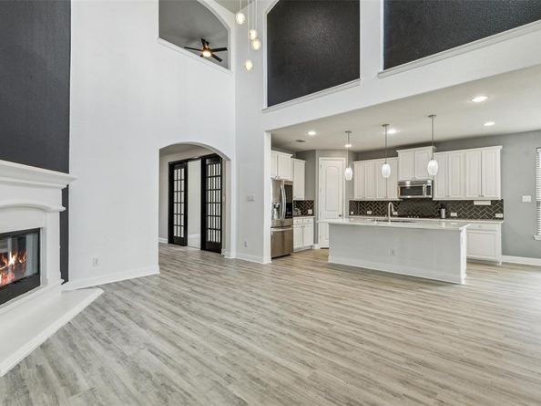 716  Field Crossing , Little Elm Texas 76227
