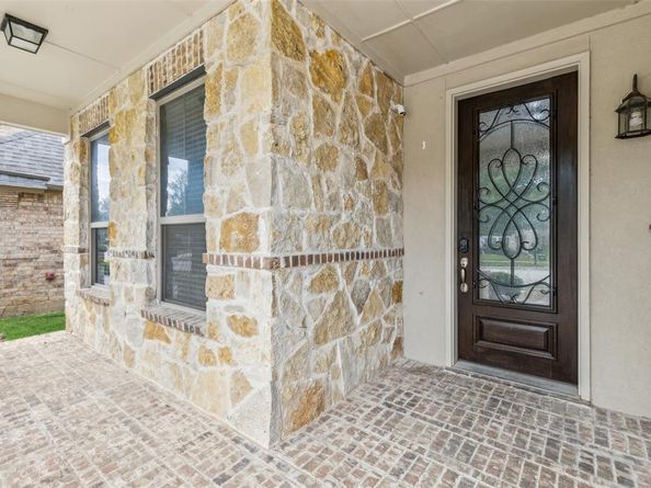 716  Field Crossing , Little Elm Texas 76227