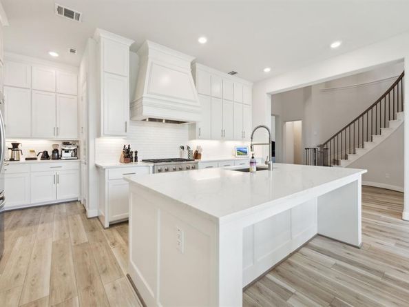 2560  Liverpool Lane , Carrollton Texas 75010