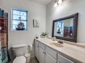 1233  Orange Street , Fort Worth Texas 76110