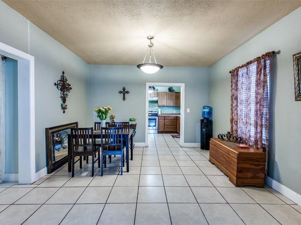 1233  Orange Street , Fort Worth Texas 76110
