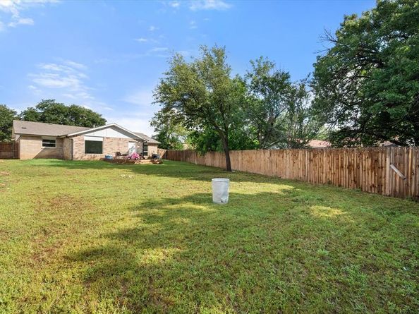 7209 W Cleburne Road , Fort Worth Texas 76133