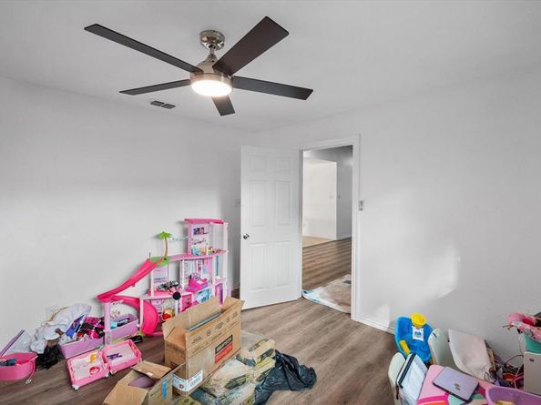 7209 W Cleburne Road , Fort Worth Texas 76133