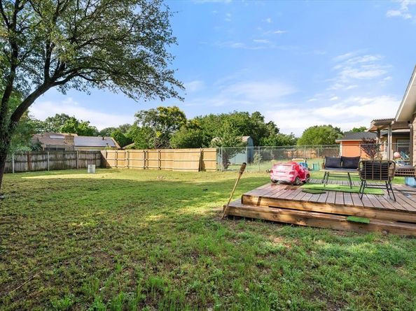 7209 W Cleburne Road , Fort Worth Texas 76133