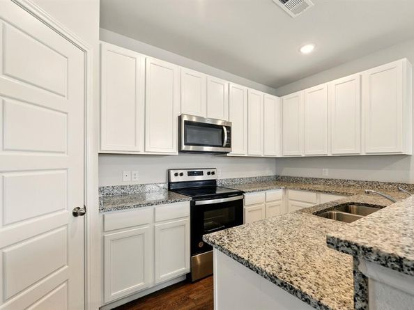 105  Musgrove Road , Everman Texas 76140