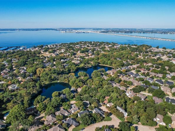 5604  Yacht Club Drive , Rockwall Texas 75032
