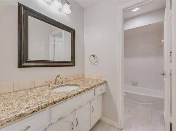 5604  Yacht Club Drive , Rockwall Texas 75032
