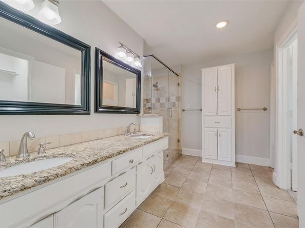 5604  Yacht Club Drive , Rockwall Texas 75032