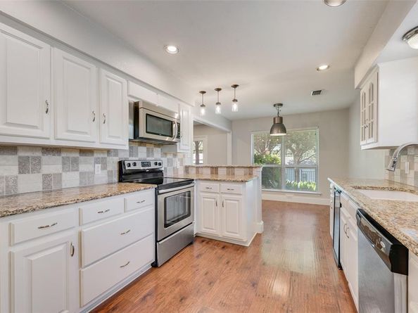 5604  Yacht Club Drive , Rockwall Texas 75032