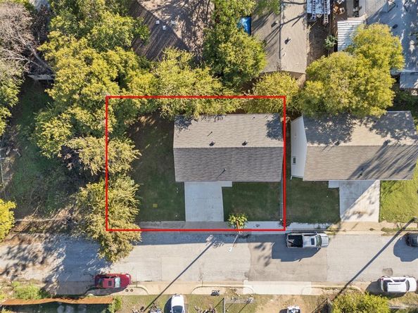 2021  Eva Street , Grand Prairie Texas 75051