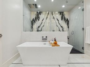 6839  Orchid Lane , Dallas Texas 75230