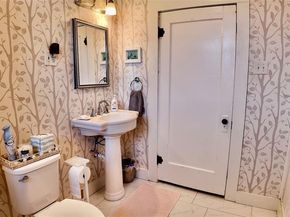 2212  5th Avenue , Fort Worth Texas 76110