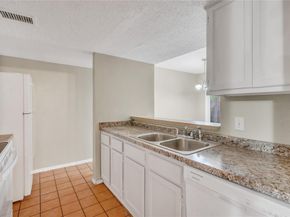 8560  Park Lane  29, Dallas Texas 75231