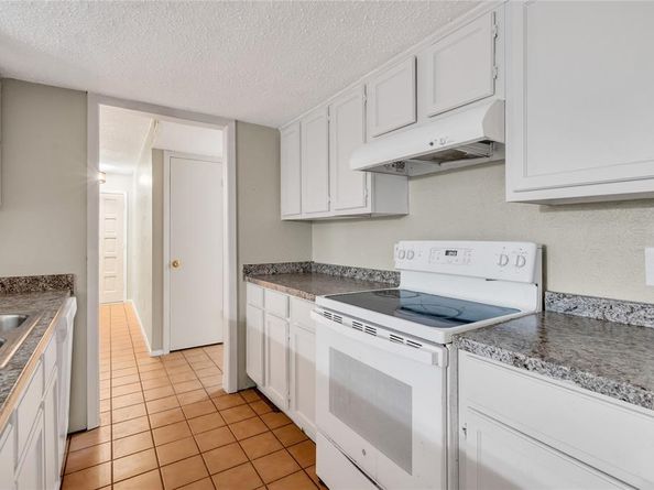 8560  Park Lane  29, Dallas Texas 75231