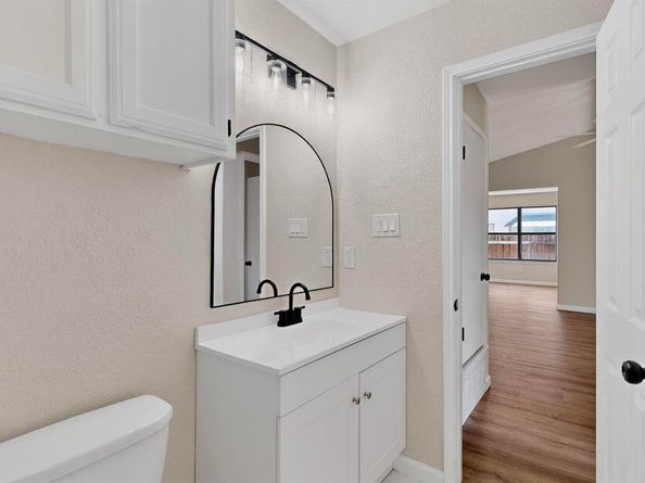 4121  Rye Glen Drive , Arlington Texas 76017