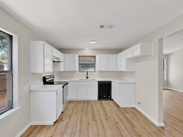 4121  Rye Glen Drive , Arlington Texas 76017