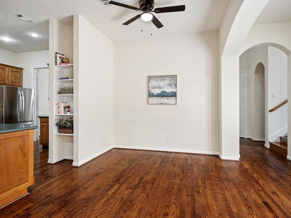 3305  Kendall Lane , Irving Texas 75062