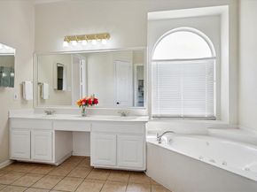 3305  Kendall Lane , Irving Texas 75062