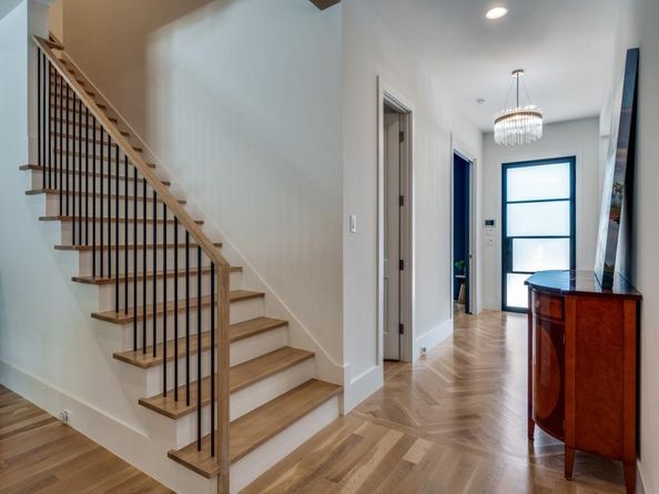 5019  Lark Lane , Dallas Texas 75209