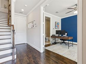 561 S Cesar Chavez Boulevard , Dallas Texas 75201