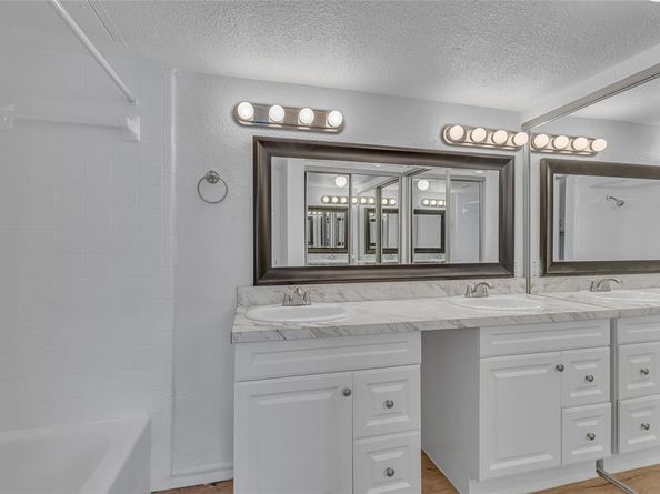 6026  Stoneybrook Drive , Fort Worth Texas 76112