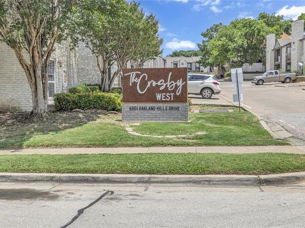 6026  Stoneybrook Drive , Fort Worth Texas 76112