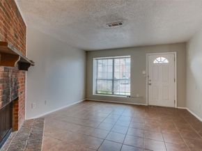 10500  Lake June   L03, Dallas Texas 75217