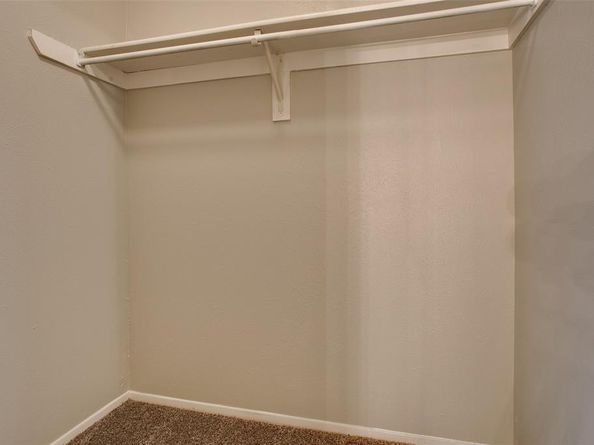 10500  Lake June   L03, Dallas Texas 75217