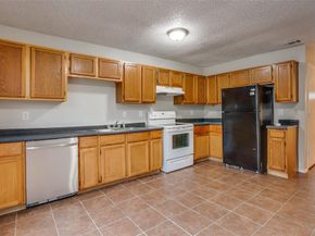 10500  Lake June   L03, Dallas Texas 75217